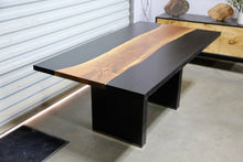 Load image into Gallery viewer, Three-piece walnut top